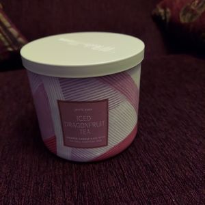 Iced dragonfruit tea candle by bath and body works